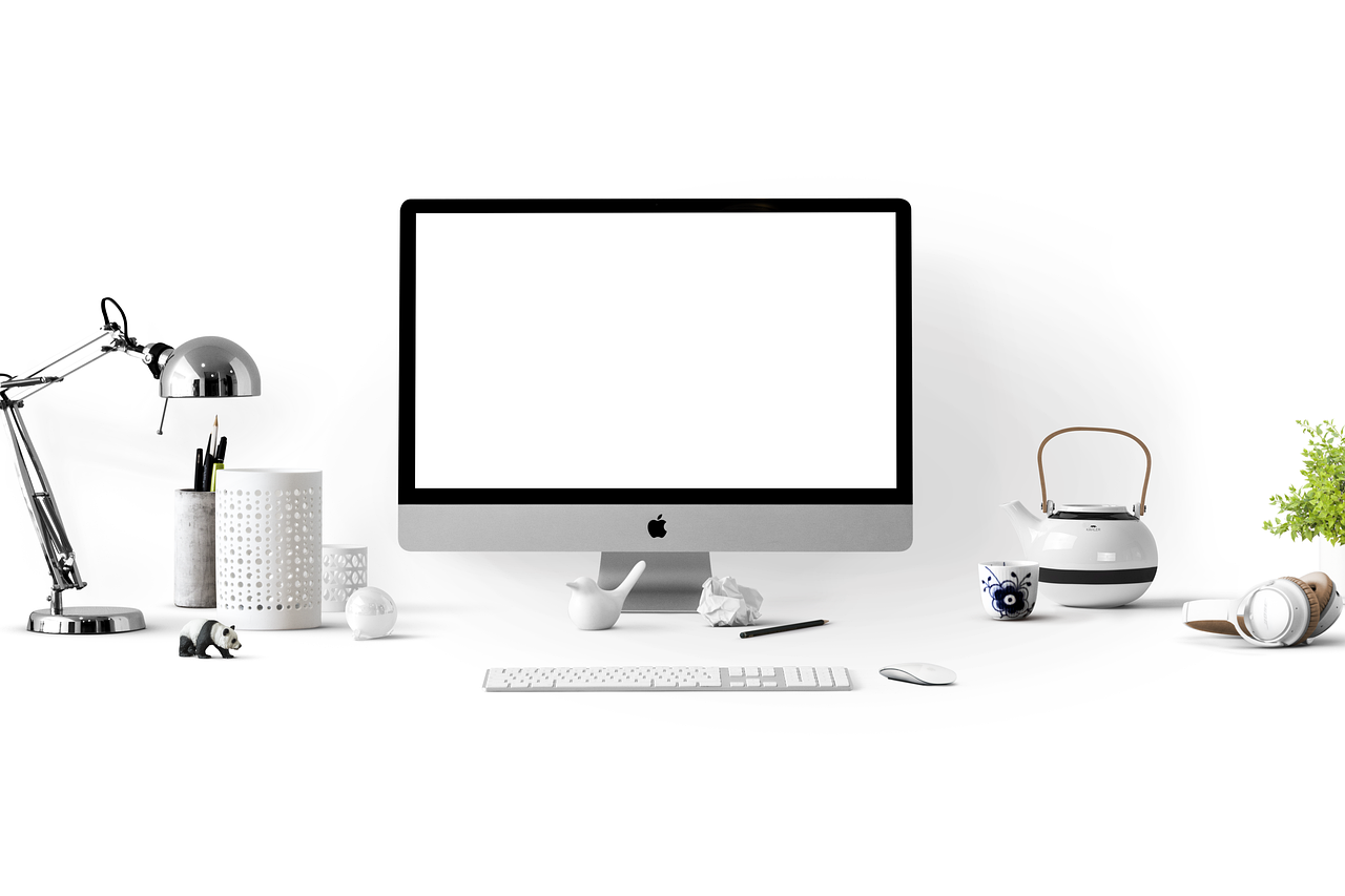 Een ergonomische stoel bij een werkplek thuis. Een ergonomische stoel bij een werkplek thuis.